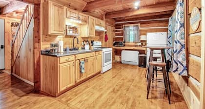 Cherry Grove - Rustic Log Cabin