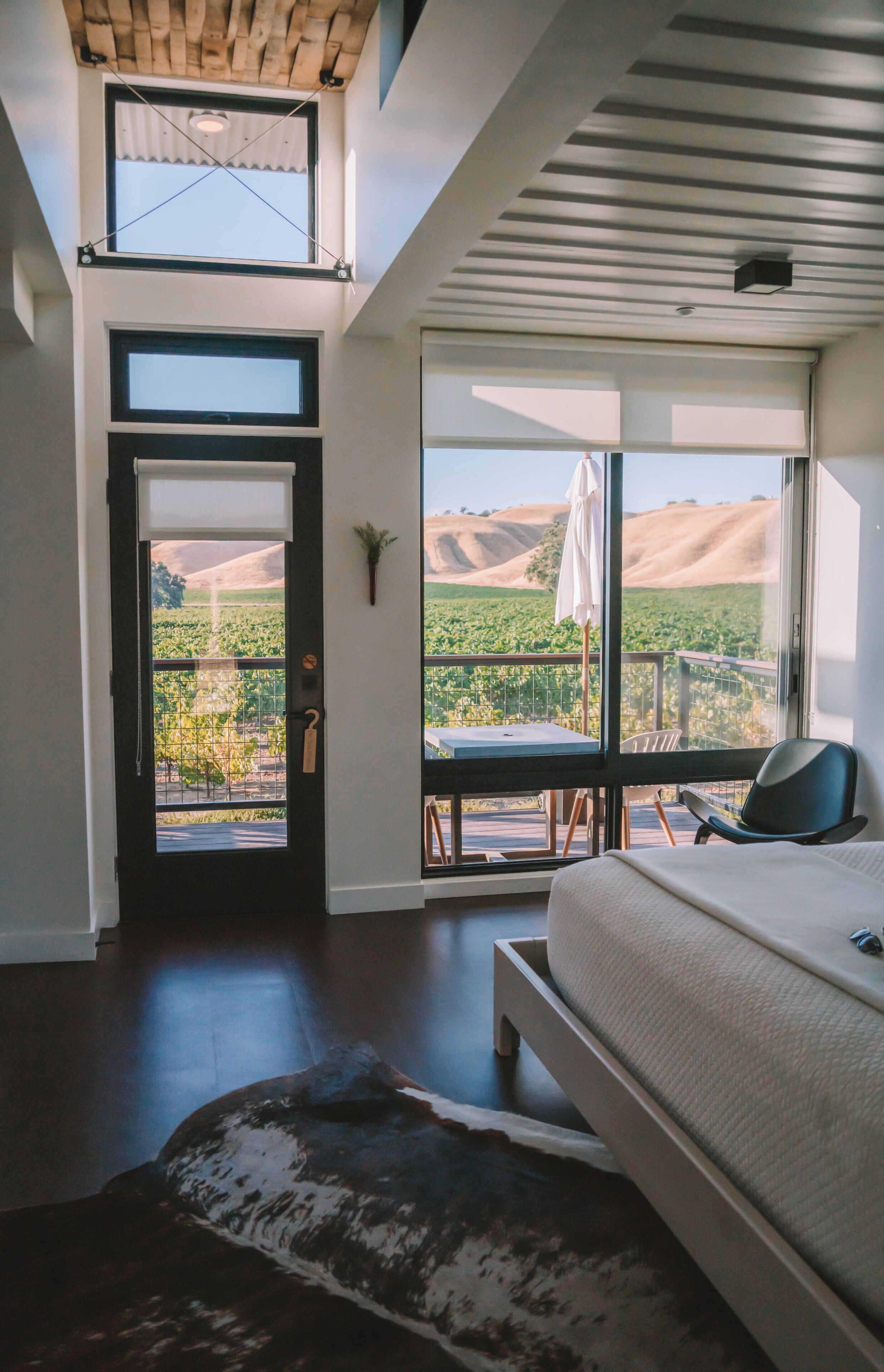 Country Roads | Egyptian cotton sheets, premium bedding, pillow-top beds, minibar