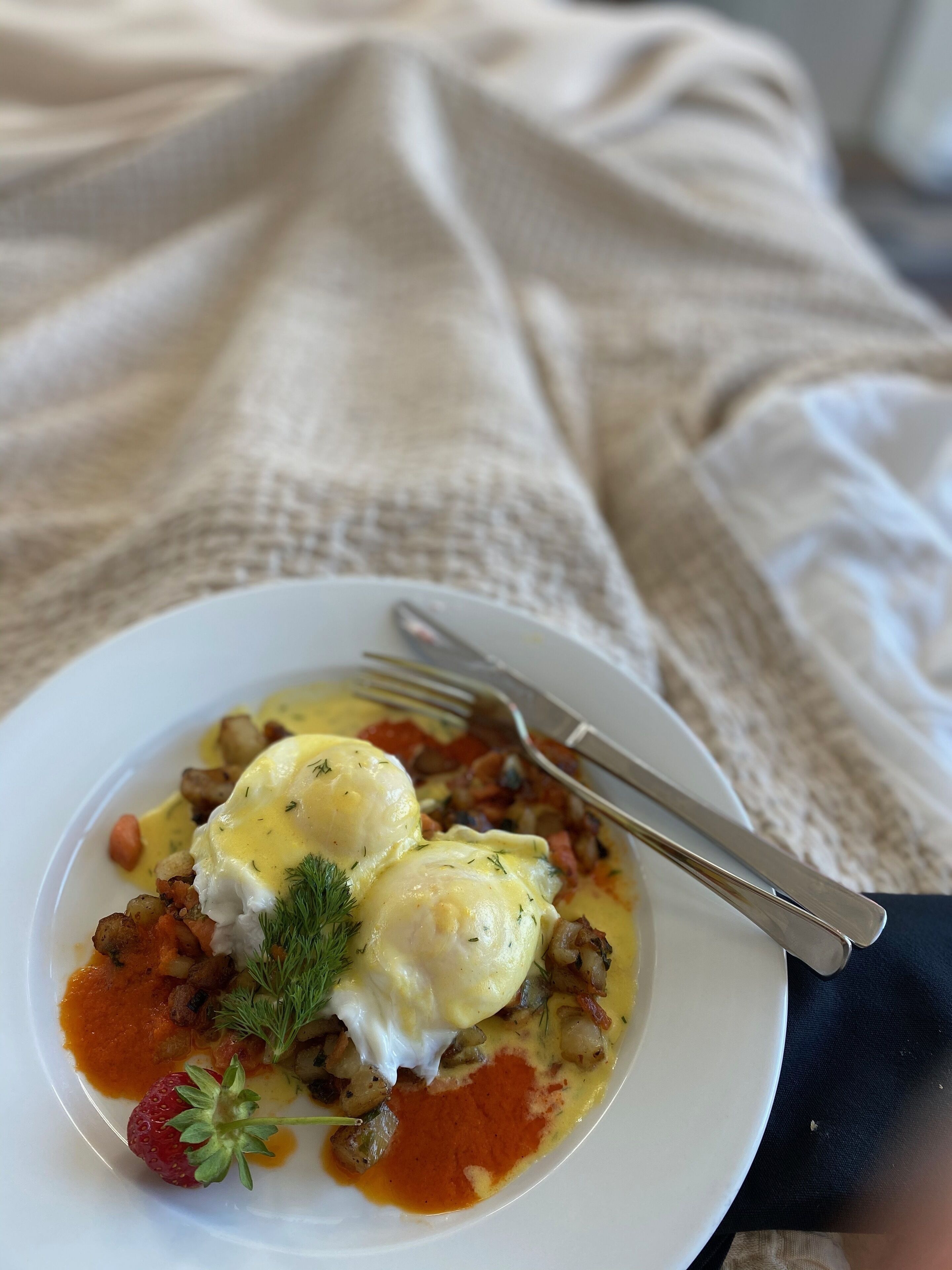 free daily breakfast