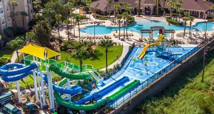 Spacious Luxury Condo in Windsor Hills Resort! 2 Miles to Disney! 3bed/2bath