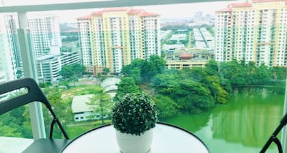 De’ Acacia Suite by HFS {LakeView+WiFi+HighFloor}