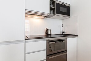 Oven, stovetop