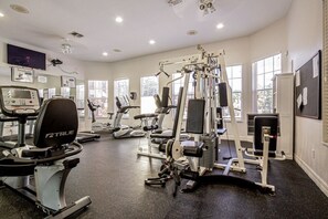Fitness facility - Immokalee road close to everything (Naples)