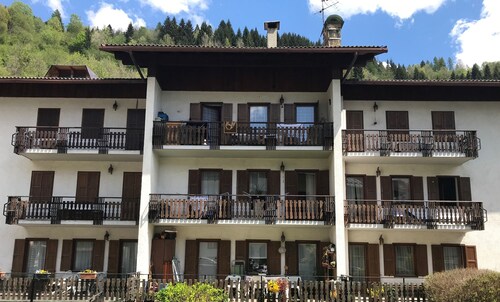 Spacious and bright attic room