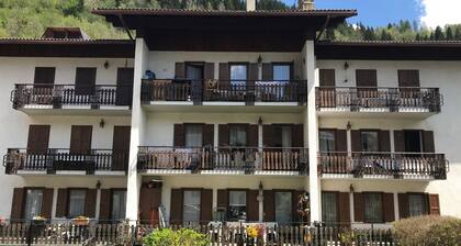 Spacious and bright attic room
