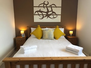 2 chambres, fer et planche Ă repasser, Wi-Fi, draps fournis