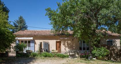 Small, simple apartment in the heart of the Luberon countryside.