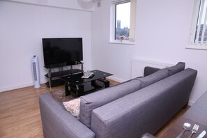 TV - The Penthouse With Balcony (29)  (Oldham)