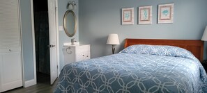 3 bedrooms, iron/ironing board, free WiFi