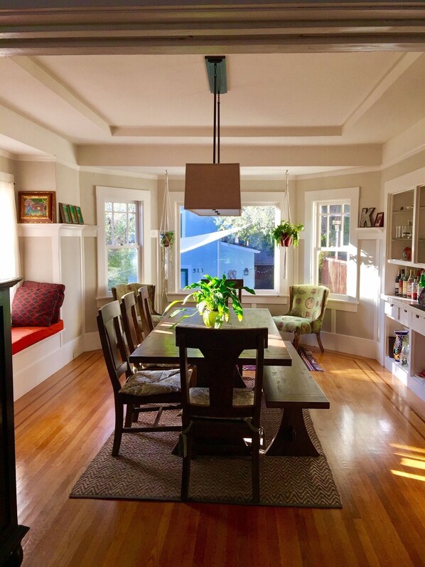 تناول الطعام