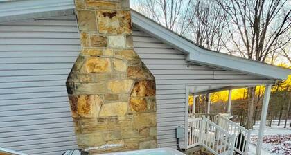 Fall Spectacular {2 miles to Ohiopyle} HOT TUB