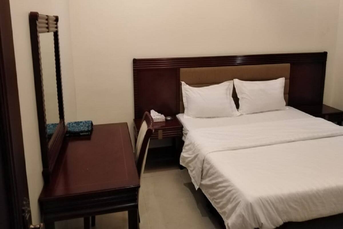 3 Schlafzimmer, Zimmersafe, individuell dekoriert