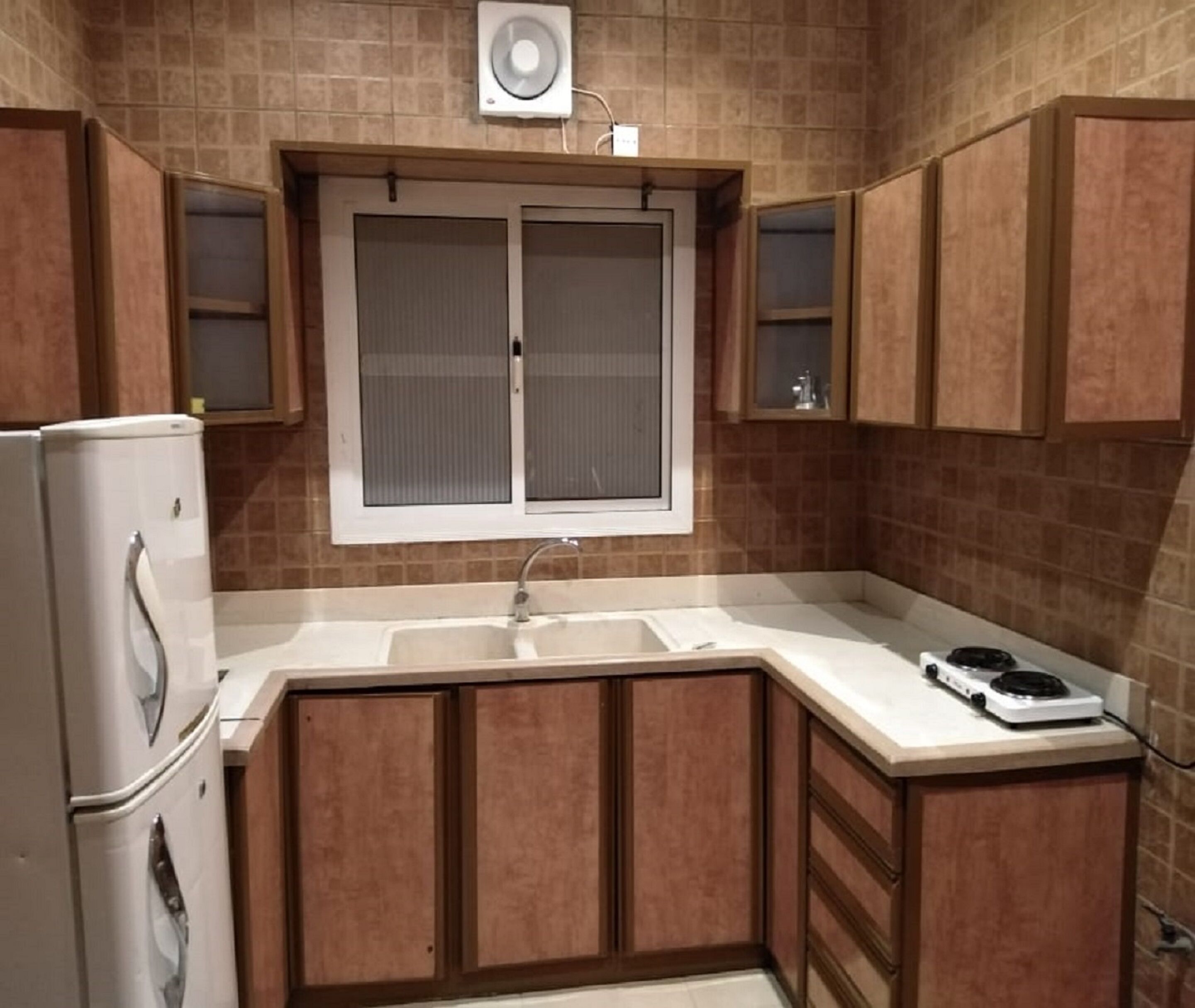 Ofen, Herdplatte, Kochgeschirr/Geschirr/Besteck