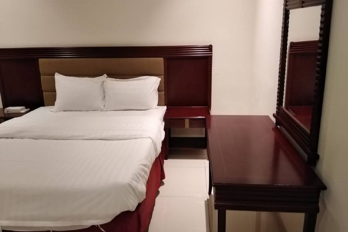 3 Schlafzimmer, Zimmersafe, individuell dekoriert