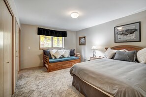 3 bedrooms, desk, free WiFi, bed sheets