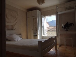 2 chambres, fer et planche à repasser, Wi-Fi gratuit