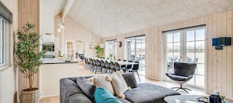 Cozy home in Nørre Nebel with sauna
