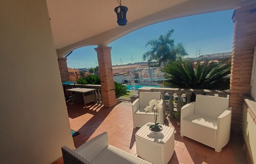 Landing Suite d'Anzio-maison dans villa avec jardin-piscine-salle de sport 