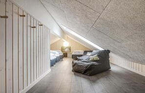 7 عدّة غرف نوم وسرير سفر وواي فاي مجانًا