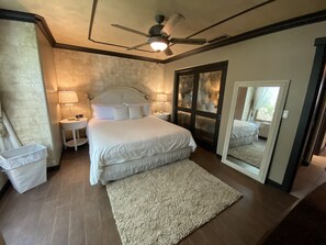 4 Schlafzimmer, Bügeleisen/Bügelbrett, Reisekinderbett, WLAN