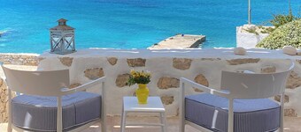 Villa Thera - Idyllic house on the Aegean Sea