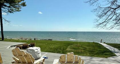 WATERFRONT 3 BED/3 BATH HOME LAKE HURON TAWAS MI SLEEPS 10