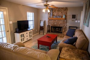 Televisor intel·ligent i llibres