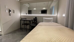 Quarto solteiro standard, para não fumantes | Wi-Fi de cortesia, roupa de cama