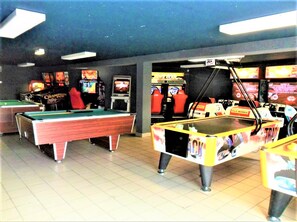 غرفة الألعاب