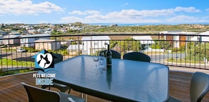 Exterior - 8 Neighbour Ave, Goolwa - Architect Designed Spectacular Beach House with Sweeping Views (Goolwa Beach)