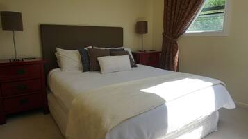 2 間睡房、免費 Wi-Fi、床單