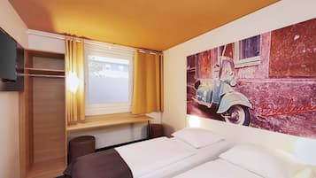 Zweibettzimmer | Allergikerbettwaren, Schreibtisch, schallisolierte Zimmer