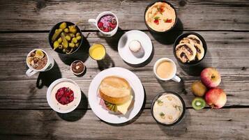 Tägliches Frühstücksbuffet gegen Gebühr