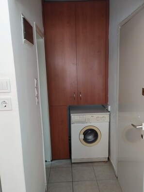 Interior - Helena's studio AGIA TRIADA (Agia Triada)