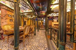 Restaurant - Hotel Moon (Xincheng)