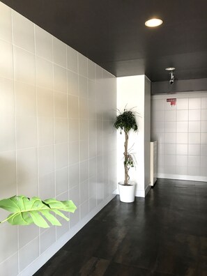 Reception - Shin-Osaka GRAND-H 402 (Osaka)