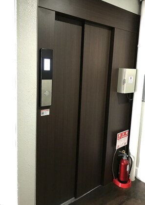 Reception - Shin-Osaka GRAND-H 402 (Osaka)