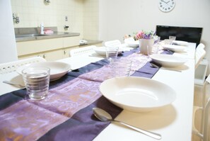 In-room dining - Shin-Osaka GRAND-H 402 (Osaka)