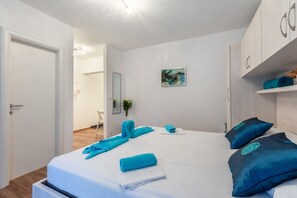 Studio (Studio with Balcony and Sea View)