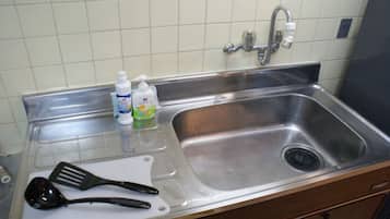 Fridge, microwave, stovetop, electric kettle