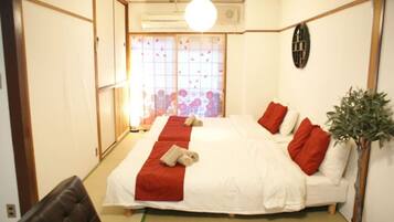SHIN-OSAKA GRAND-H 201 | 2 bedrooms, free WiFi