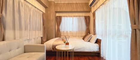 2 bedrooms, iron/ironing board, free WiFi