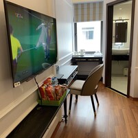 Minibar, caja de seguridad en la habitación, escritorio y wifi gratis 