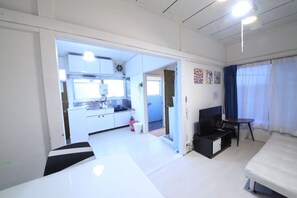 DAIICHI-H SHIN-OKUBO Room.A | Bathroom | Shower, free toiletries, hair dryer, towels - RESIDENTIAL HOTEL DAIICHI-H SHIN-OKUBO Room.A (Tokyo)