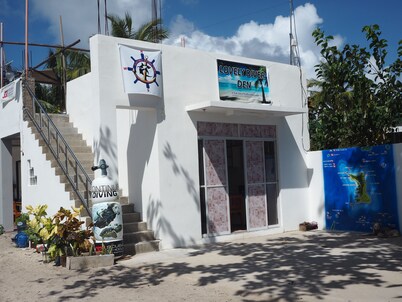 Malapascua East Garden