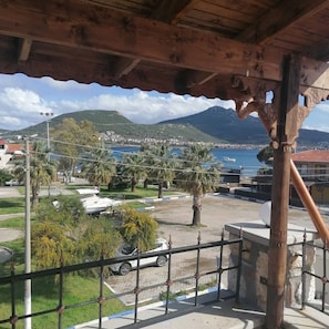 Balcony view - Burunucu Taş Otel (Foça)