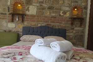 Basic Room | Free WiFi - Burunucu Taş Otel (Foça)