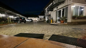 Free self parking
