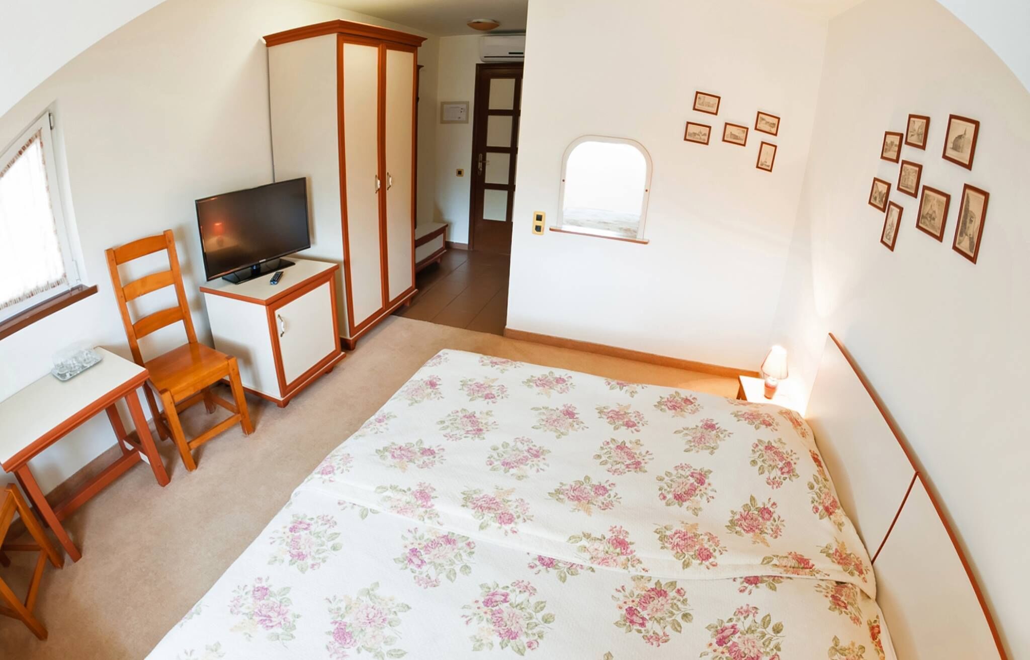 Minibar, desk, laptop workspace, soundproofing