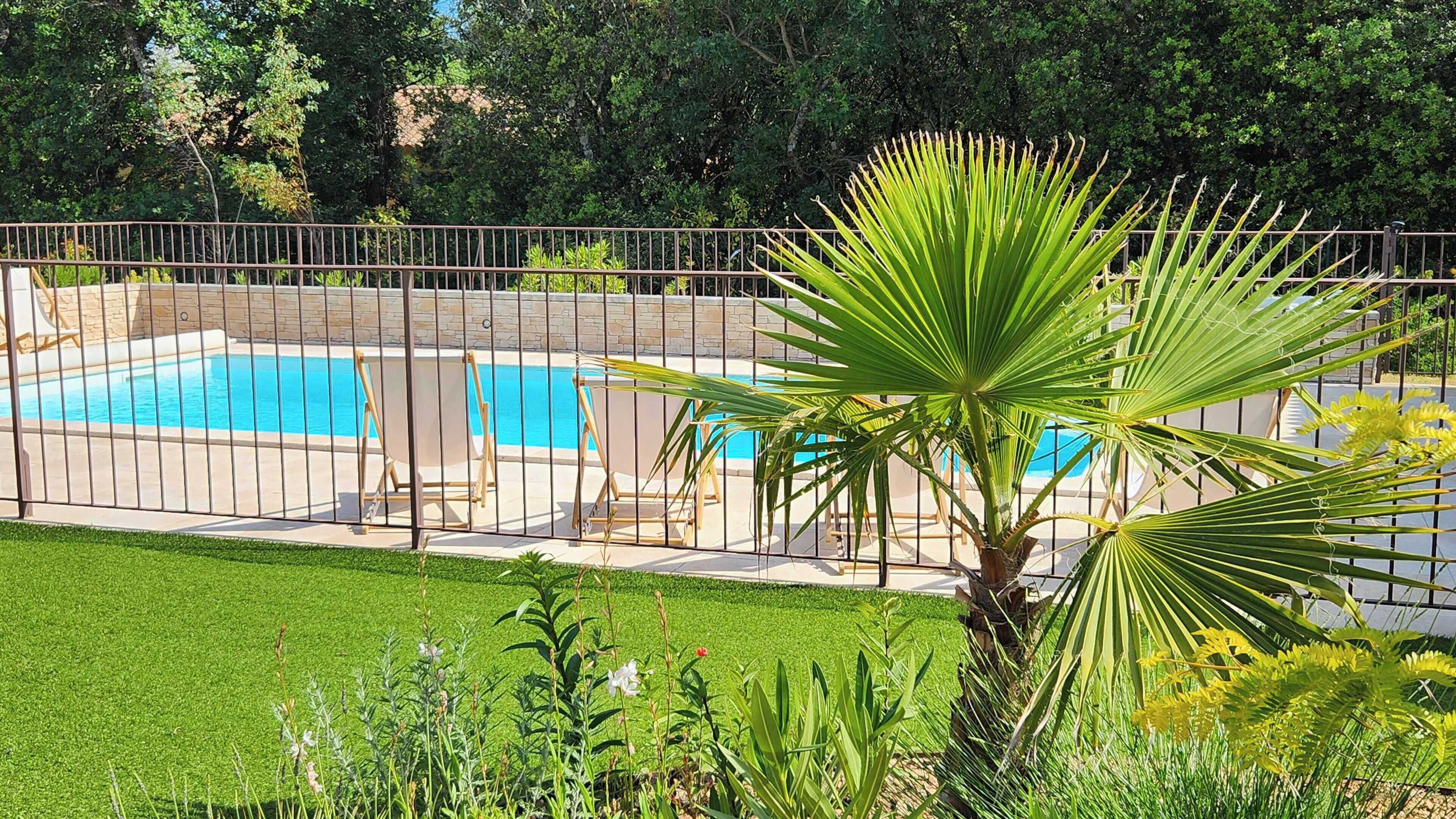 Terrasse vue piscine